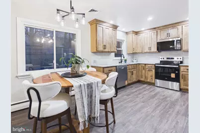 815 Twin Oaks Drive, Hummelstown, PA 17036 - Photo 2