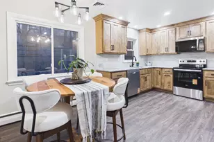 815 Twin Oaks Dr, Hummelstown, PA 17036 - Photo 2