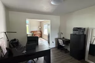 6074 Mayfair Dr, Harrisburg, PA 17112 - Photo 2