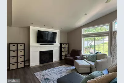 6074 Mayfair Drive, Harrisburg, PA 17112 - Photo 4