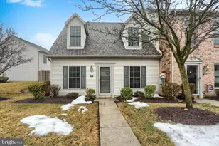 261 Saddle Ridge Dr, Harrisburg, PA 17110 - Photo 1