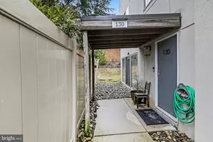 130 Blue Ridge Cir, Harrisburg, PA 17110 - Photo 2