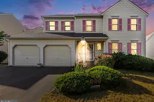 143 Jacobs Creek Dr, Hershey, PA 17033 - Photo 2