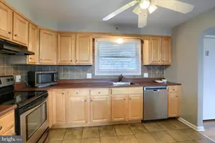 115 S Hills Dr, Hershey, PA 17033 - Photo 16