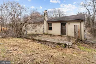 7732 Jonestown Rd, Harrisburg, PA 17112 - Photo 2