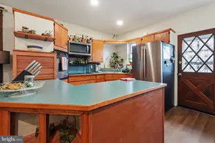 1103 N 16th St, Harrisburg, PA 17103 - Photo 8