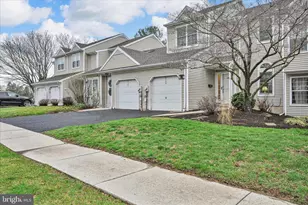 6106 Spring Knoll Dr, Harrisburg, PA 17111 - Photo 4