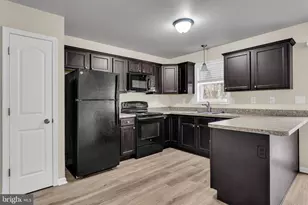 980 Gregs Dr, Harrisburg, PA 17111 - Photo 10