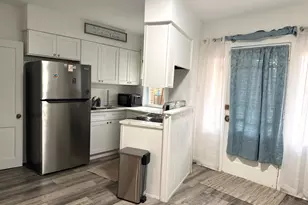 2020 Holly St, Harrisburg, PA 17104 - Photo 8