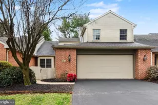 104 Cambridge Dr, Hershey, PA 17033 - Photo 1