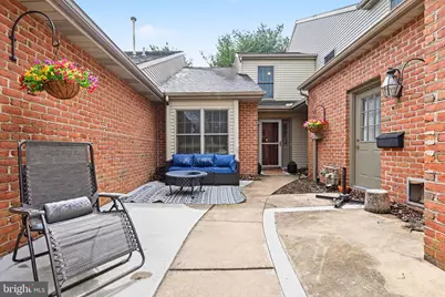 104 Cambridge Drive, Hershey, PA 17033 - Photo 2