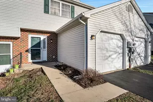 7214 Huntingdon St, Harrisburg, PA 17111 - Photo 2