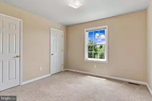 2015 Alexis Dr, Harrisburg, PA 17110 - Photo 26