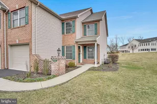 494 Quiggley Circle, Harrisburg, PA 17112 - Photo 2