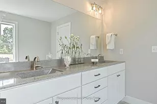 2420 Hawthorne Dr, Harrisburg, PA 17110 - Photo 20