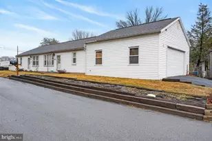 205 Peach St, Harrisburg, PA 17112 - Photo 2