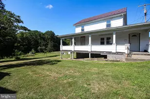 638 W Market St, Williamstown, PA 17098 - Photo 2
