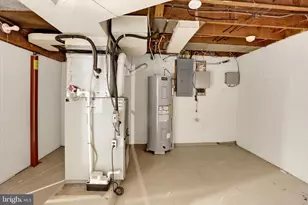 4361 N 3rd St, Harrisburg, PA 17110 - Photo 32