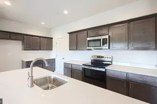 7839 Oakbrook Dr, Harrisburg, PA 17112 - Photo 20