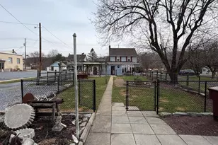 212 E Canal St, Hummelstown, PA 17036 - Photo 6