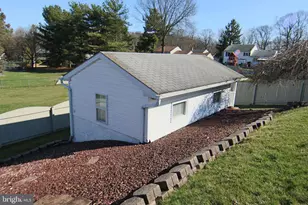 4856 Springtop Dr, Harrisburg, PA 17111 - Photo 36