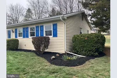 1066 Pennsylvania Avenue, Harrisburg, PA 17111 - Photo 2