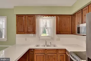 1066 Pennsylvania Ave, Harrisburg, PA 17111 - Photo 10