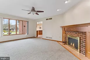 6365 N Huntsmen Dr, Harrisburg, PA 17111 - Photo 8