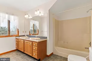 6365 N Huntsmen Dr, Harrisburg, PA 17111 - Photo 30