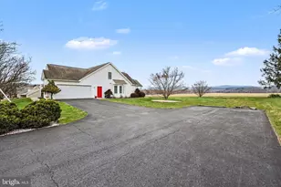 400 Locust St, Halifax, PA 17032 - Photo 4