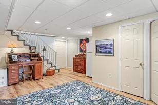 2204 Continental Dr, Harrisburg, PA 17110 - Photo 24