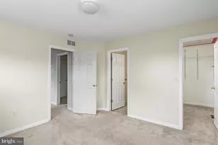 112 Holly Hills Dr, Harrisburg, PA 17110 - Photo 32