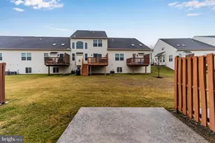 178 Mapleton Dr, Harrisburg, PA 17112 - Photo 2