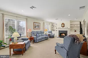 1827 Meadow Ridge Dr, Hummelstown, PA 17036 - Photo 8