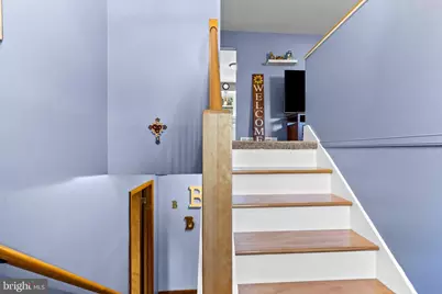 1600 Lori Lane Circle, Harrisburg, PA 17110 - Photo 6