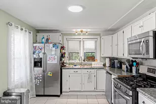 127 Half St, Hershey, PA 17033 - Photo 10