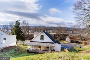 1913 Old State Rd, Dauphin, PA 17018 - Photo 16