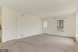 576 Kelker St, Oberlin, PA 17113 - Photo 4