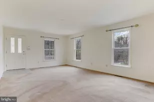 576 Kelker St, Oberlin, PA 17113 - Photo 2