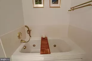 19 Sterling Ct, Hershey, PA 17033 - Photo 18