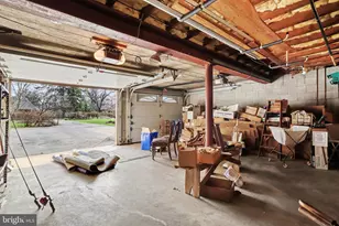 316 Cedar Ave, Hershey, PA 17033 - Photo 32