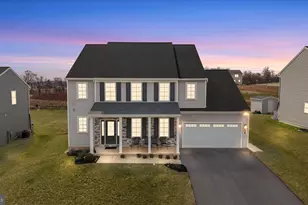 182 Magnolia Dr, Middletown, PA 17057 - Photo 1