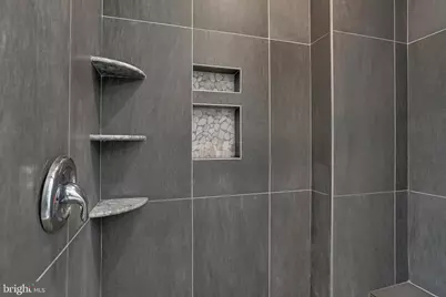 1209 Market Street, Harrisburg, PA 17103 - Photo 14