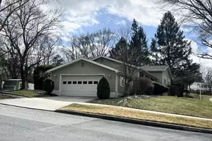 997 Galion St, Harrisburg, PA 17111 - Photo 2