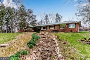 7955 Rider Ln, Hummelstown, PA 17036 - Photo 6