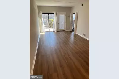 504 Cherrington Dr, Harrisburg, PA 17110 - Photo 2