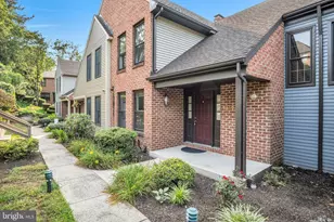 1127 Wicklow Ct, Hummelstown, PA 17036 - Photo 1