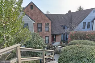 1127 Wicklow Ct, Hummelstown, PA 17036 - Photo 1