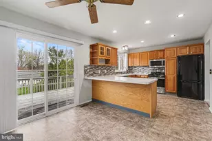 221 Lamp Post Ln, Hershey, PA 17033 - Photo 6