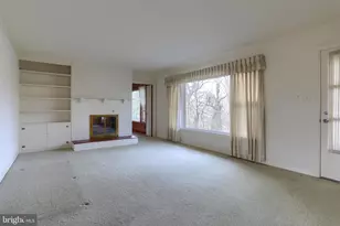 359 E Granada Ave, Hershey, PA 17033 - Photo 12